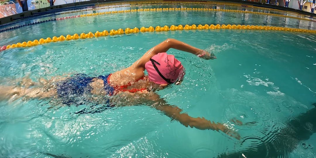 UNIKI 悠涔游泳學院 泳姿調整