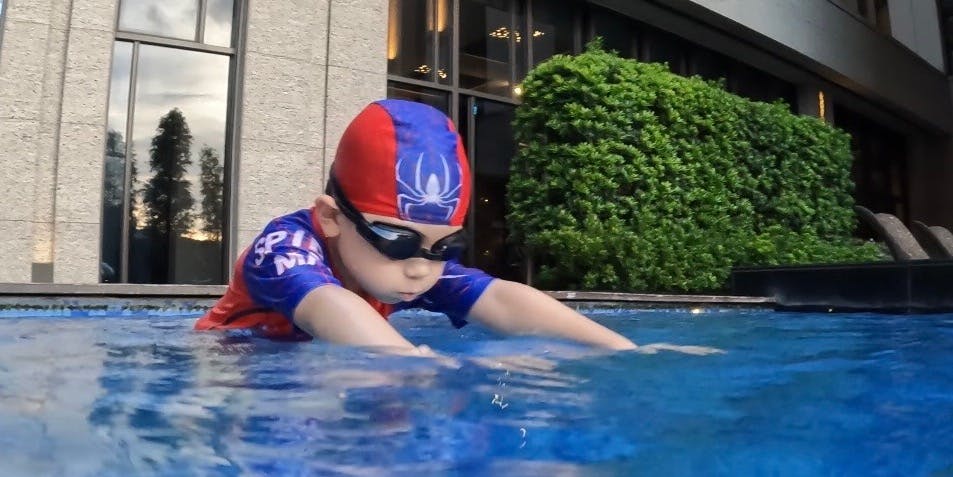 UNIKI 悠涔游泳學院 「學游泳不用跑遠門、教練到你家！」